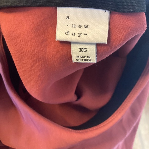 Midi length silky rust skirt - Picture 5 of 5